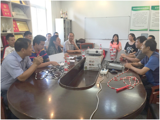 領(lǐng)導(dǎo)關(guān)懷.png 領(lǐng)導(dǎo)關(guān)懷.png